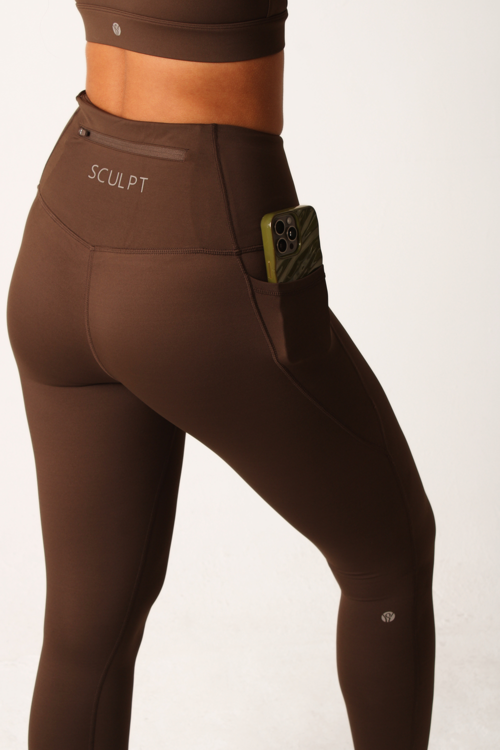 Performance High Waisted Leggings Impact Brown — in motion